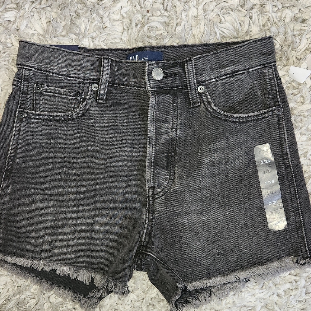 Nwt-Gap High-rise Cheeky Short Size 2/26